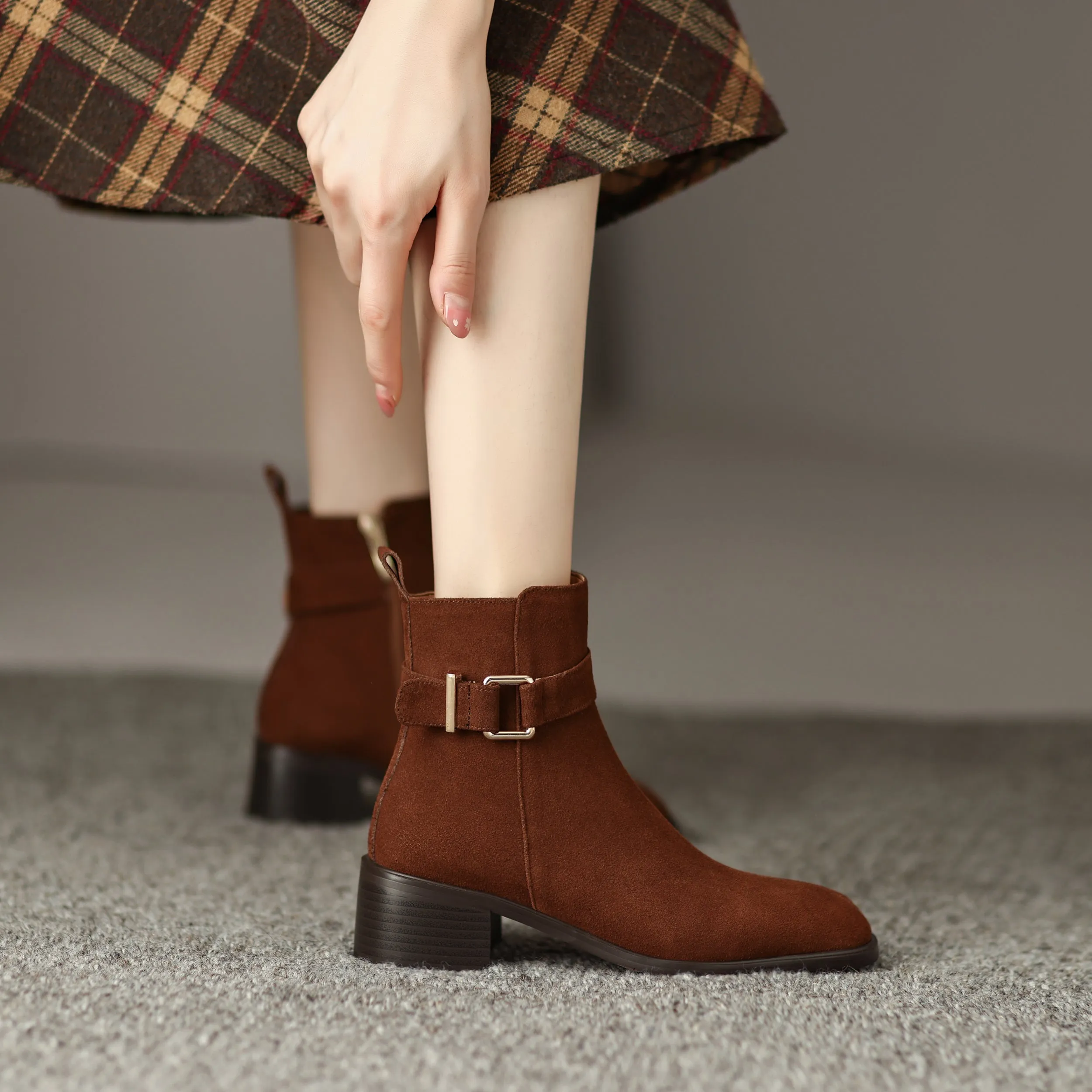 TinaCus Women's Square Toe Suede Leather Handmade Buckle Side Zip Up Ankle Boots with Chunky Heels